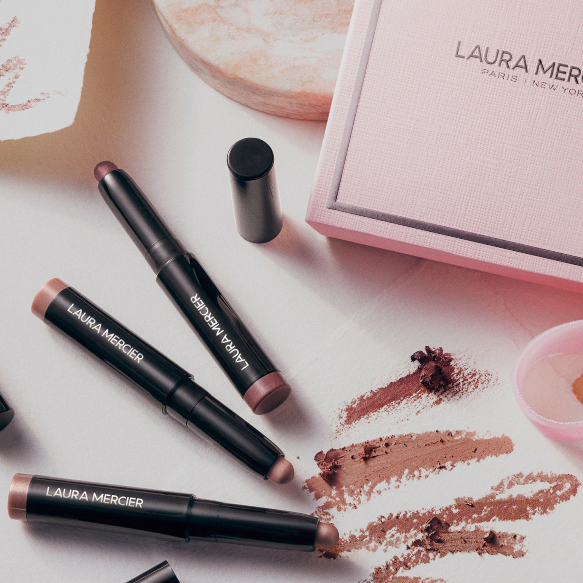 Laura's Holiday Atelier, Holiday Makeup Gifts | Laura Mercier